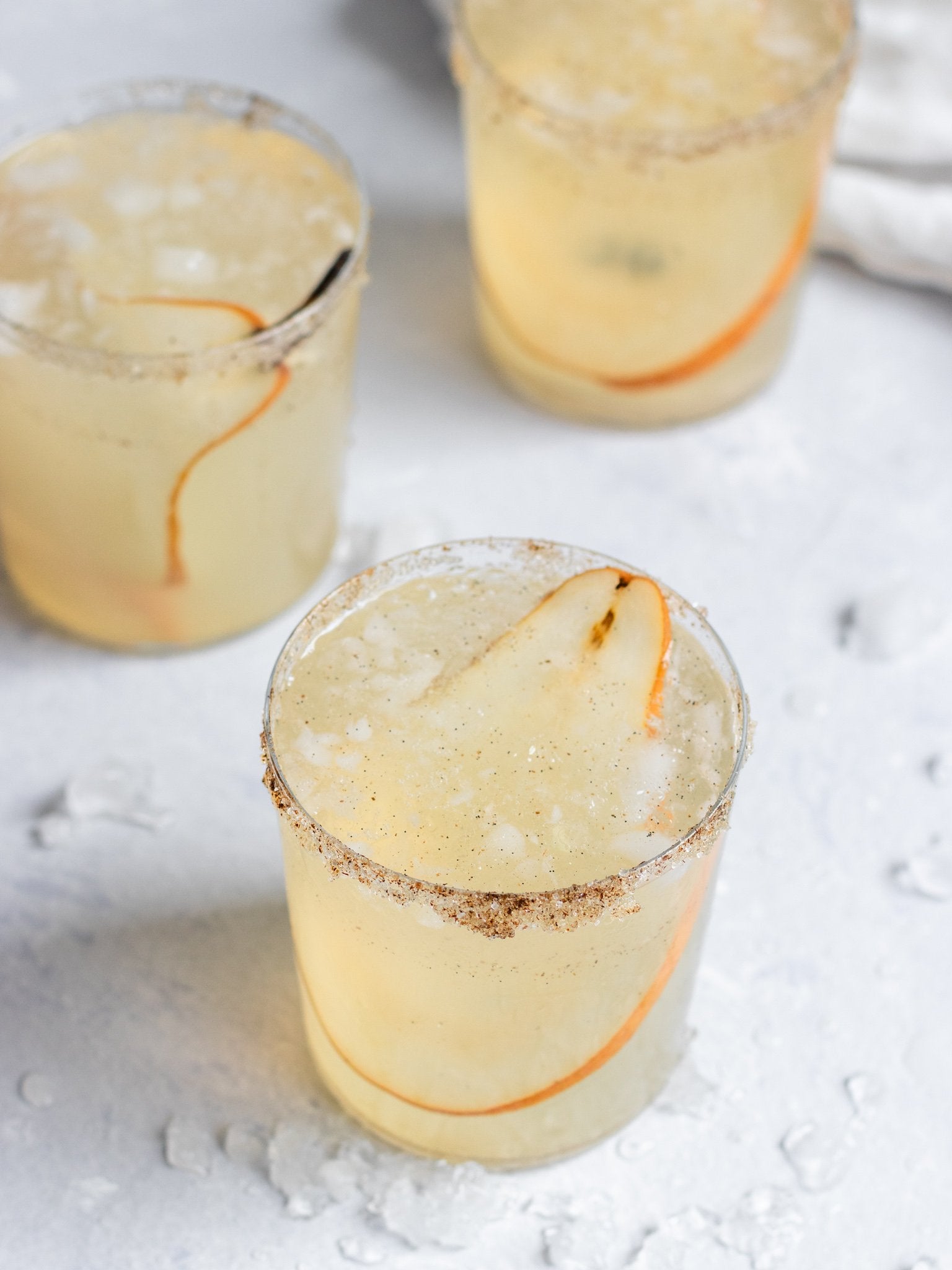 Pear & Vanilla Gin Fizz Cocktail