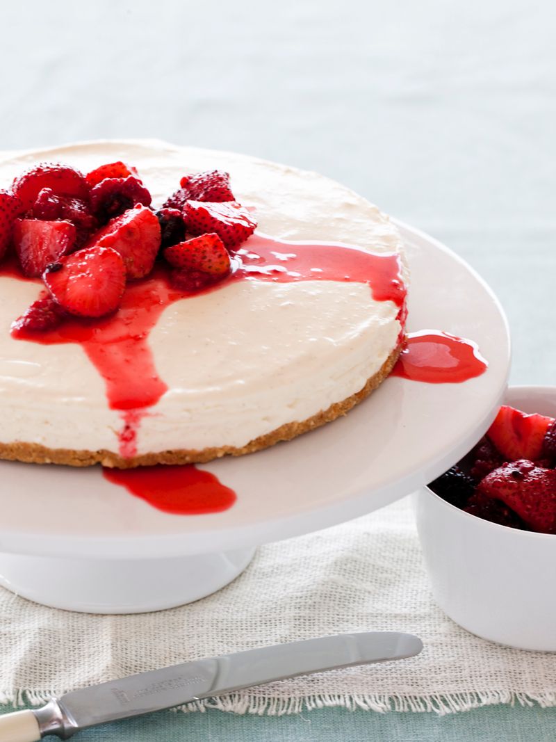 Vanilla Cheesecake with Vanilla-Poached Berries